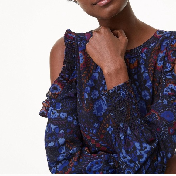 Cold Shoulder Loft Blouse - Picture 2 of 5